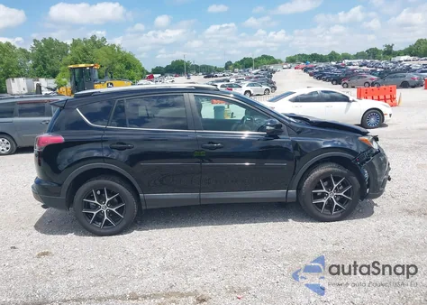 2017 Toyota Rav4 Se из США, поврежденный, VIN 2T3JFREV2HW677084